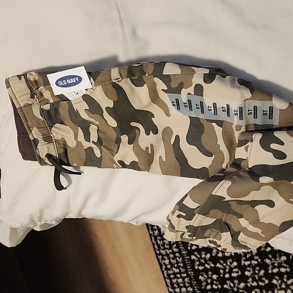 Old navy built-in flex pants - Picture 1 of 3